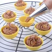 vegan pipping bags by vegan desserts